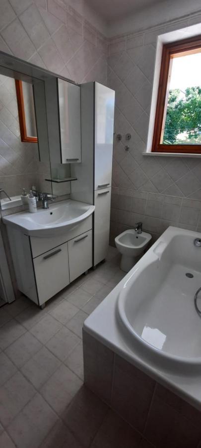 Apartma Seaside Копер Екстериор снимка